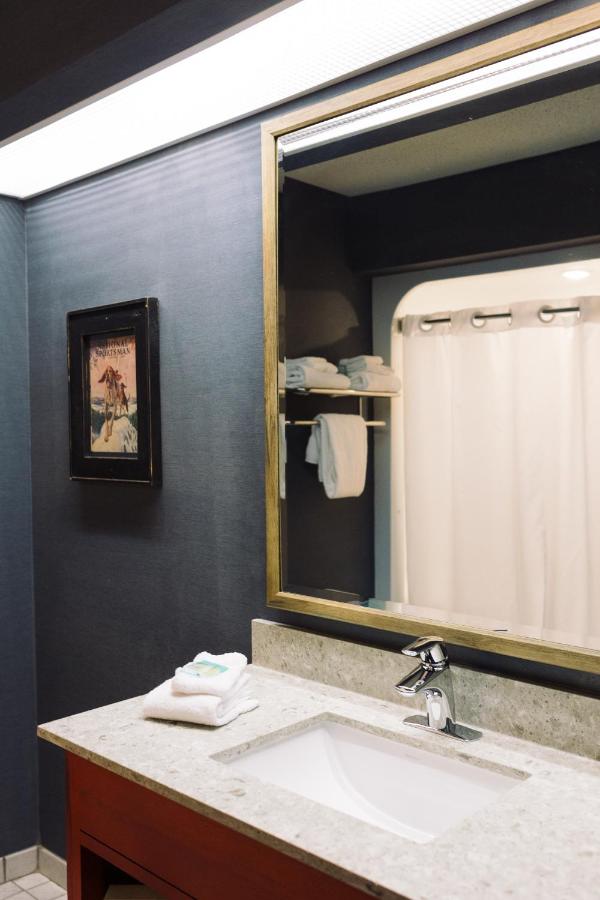 Wildwood Lodge & Suites — photo 3