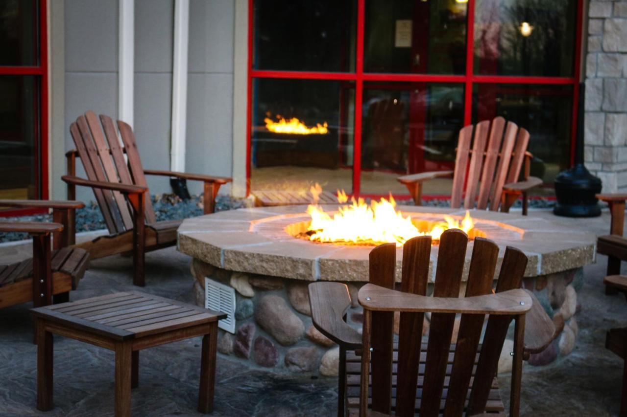 Wildwood Lodge & Suites — photo 10