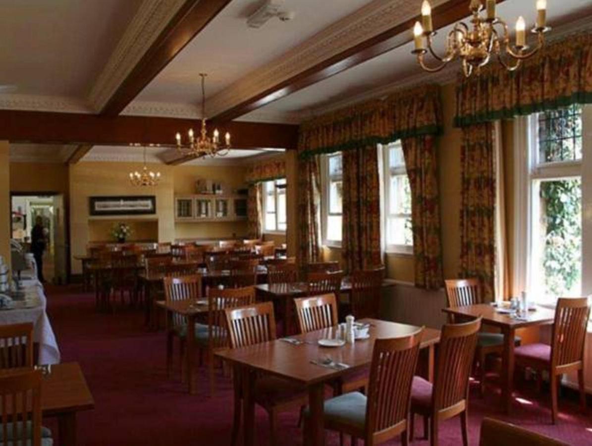 Scalford Hall Hotel, Melton Mowbray | LateRooms.com - Scalford Hall Hotel Four In A Bed