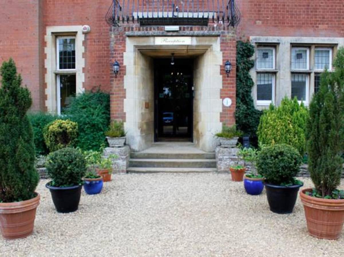 Scalford Hall Hotel, Melton Mowbray | LateRooms.com - Scalford Hall Hotel Four In A Bed