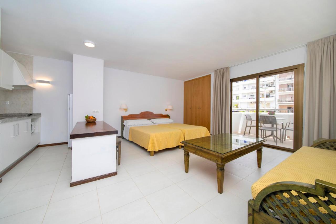 Apartamentos Bon Lloc, Santa Eularia des Riu – Updated 2022 ...