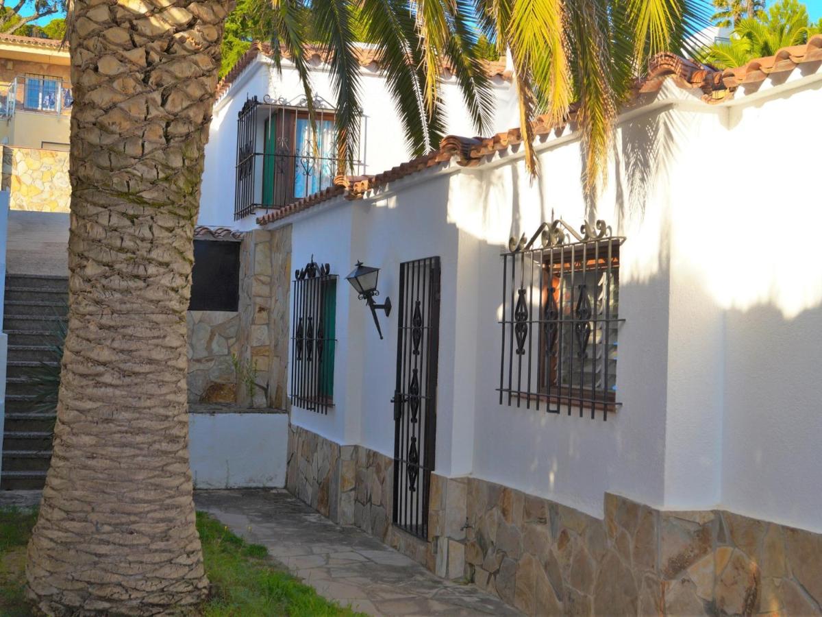 Villa Perla, Lloret de Mar, Spain - Booking.com