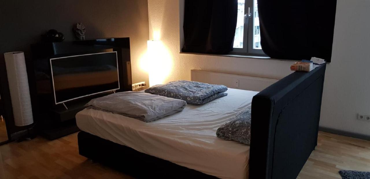 társkereső nélkül kötelező nyilvántartásba