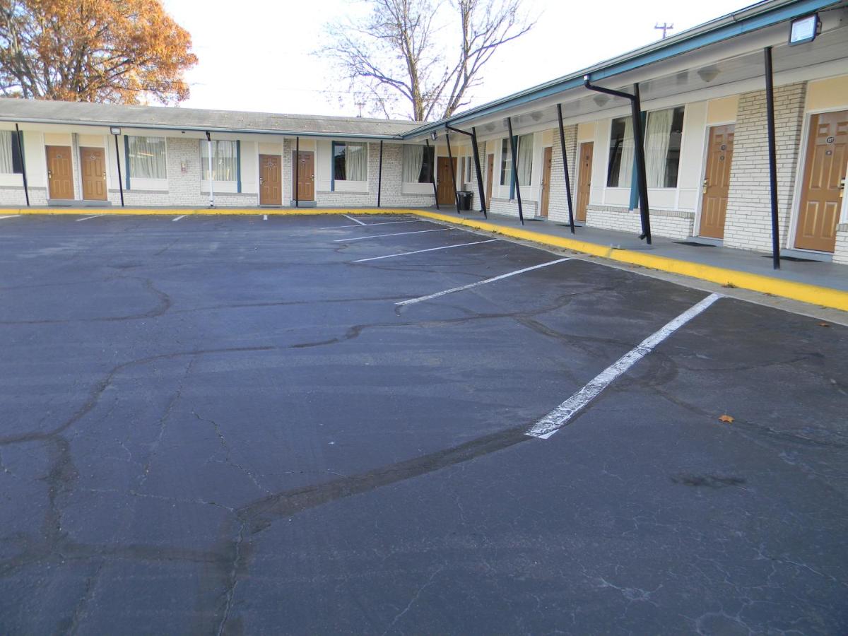 Fairfax Motel — photo 8