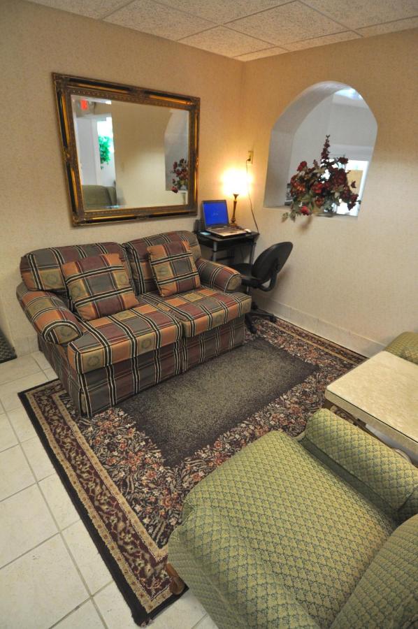 Hillside Inn — photo 13