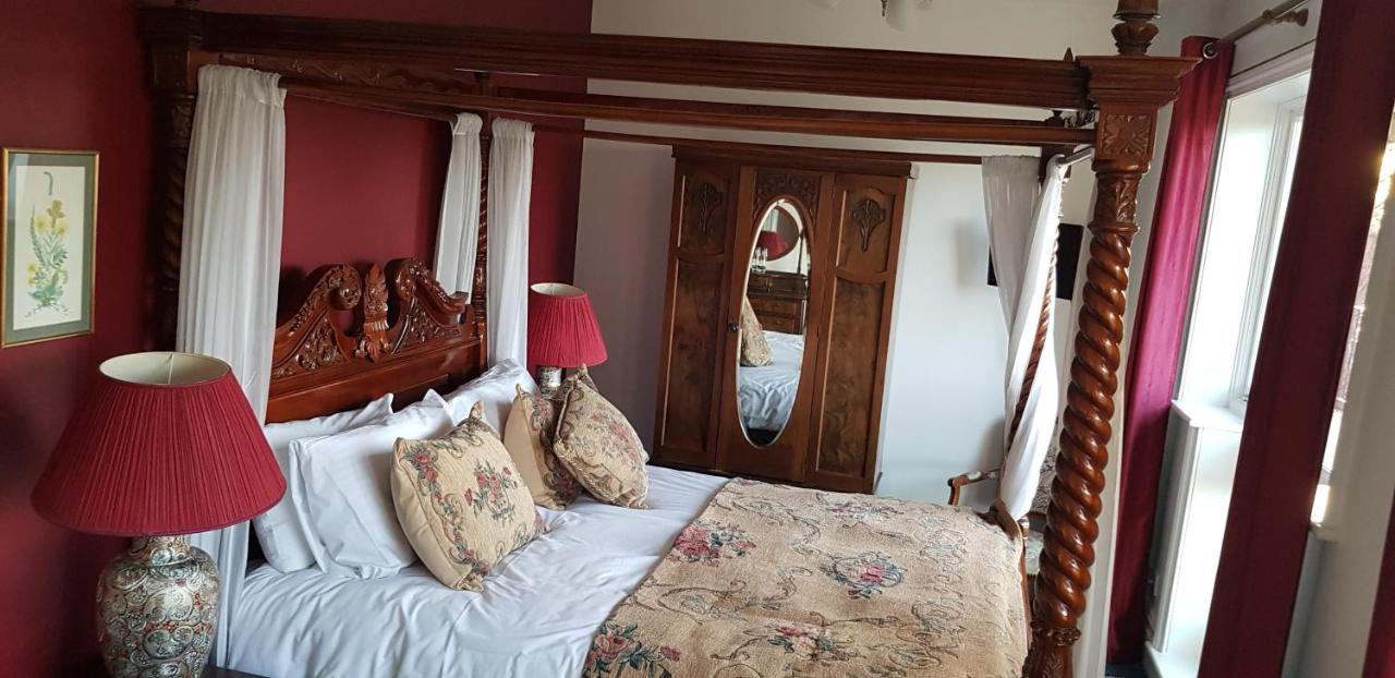 The Weir Hotel photo