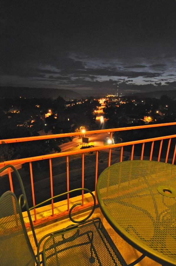 Hillside Inn — photo 1