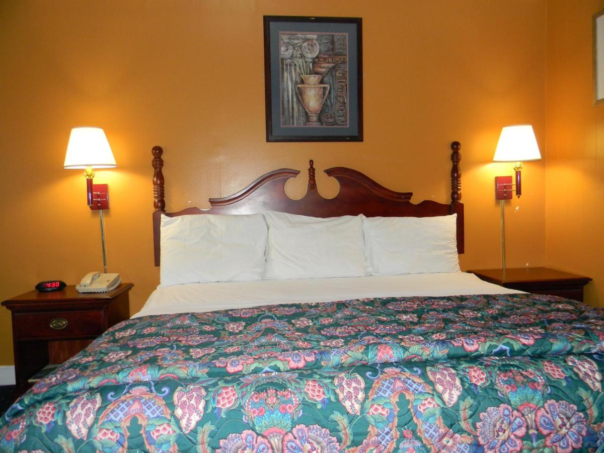 Fairfax Motel — photo 14