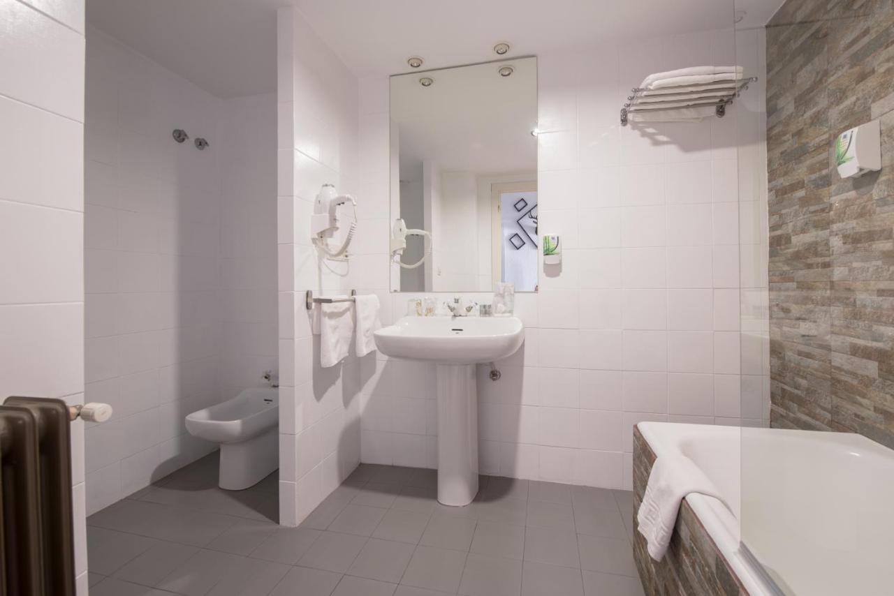 Hotel Mont Blanc (Spanje Sierra Nevada) - Booking.com