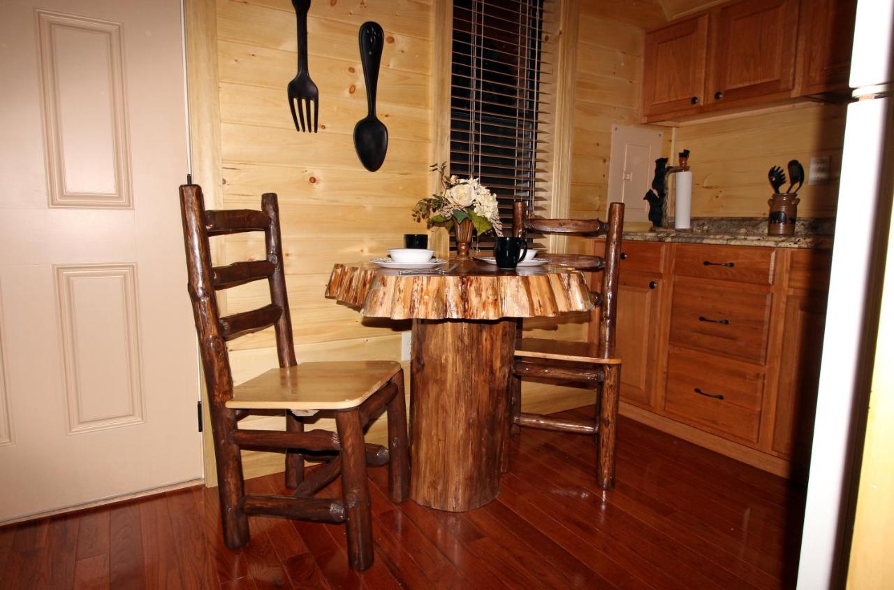 Away For Romance Cabin — photo 14