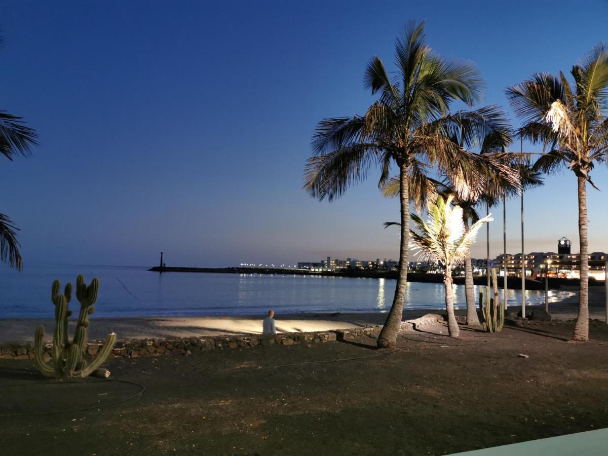 Beach: Residence Playa Roca