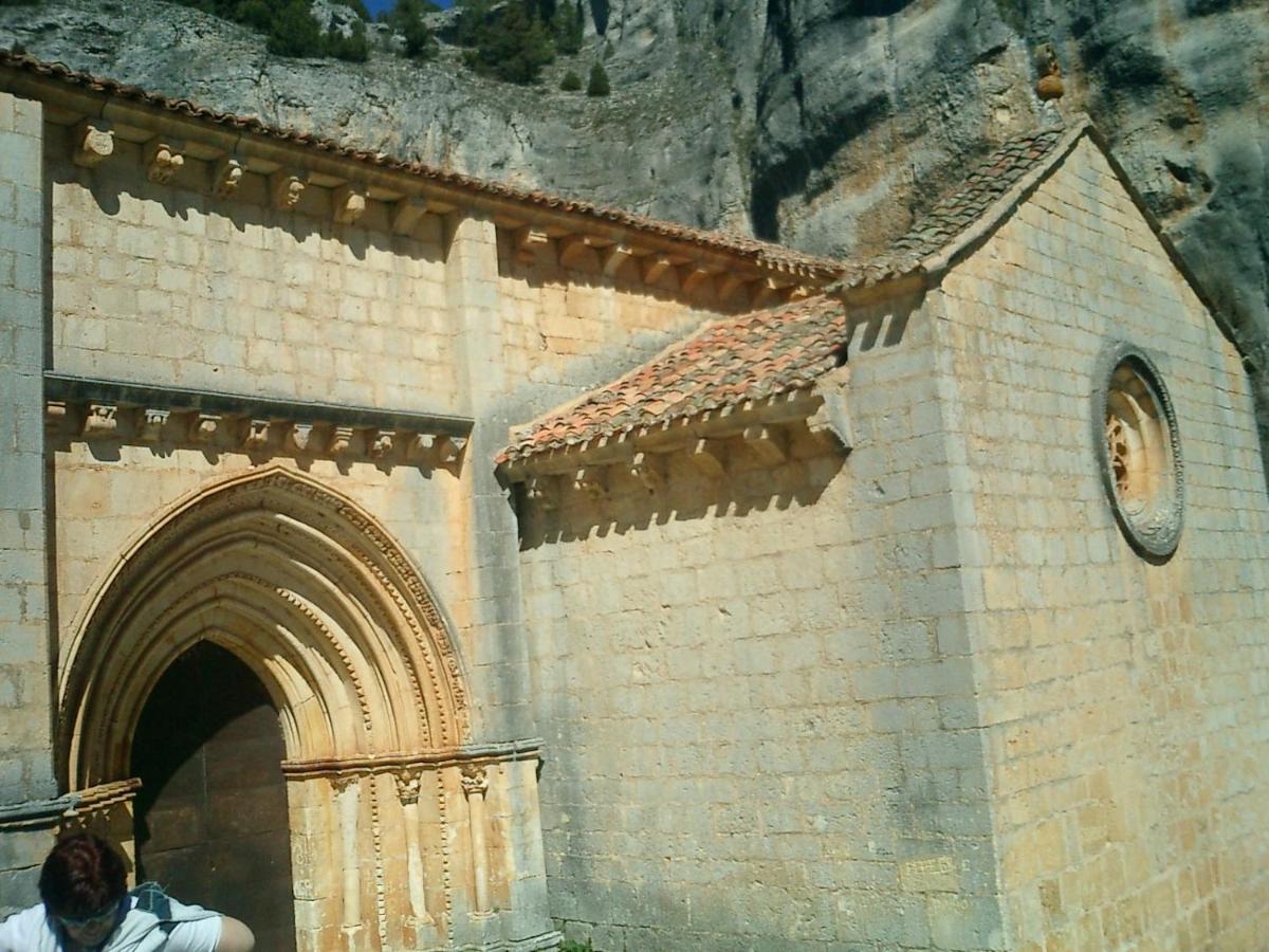 Fuente del Pino Cañón de Río Lobos, San Leonardo de Yagüe ...