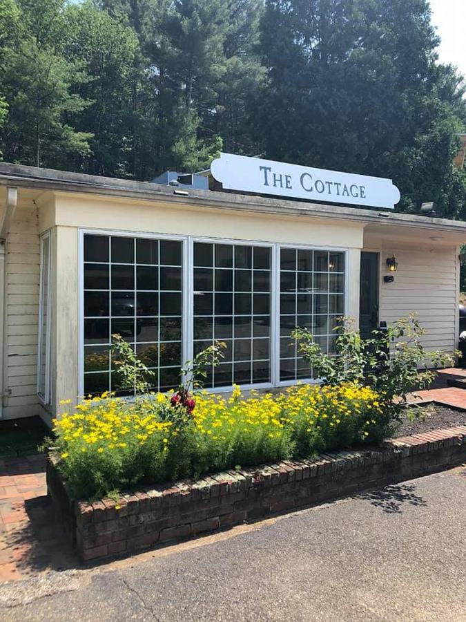 Publick House Historic Inn and Country Motor Lodge — photo 14