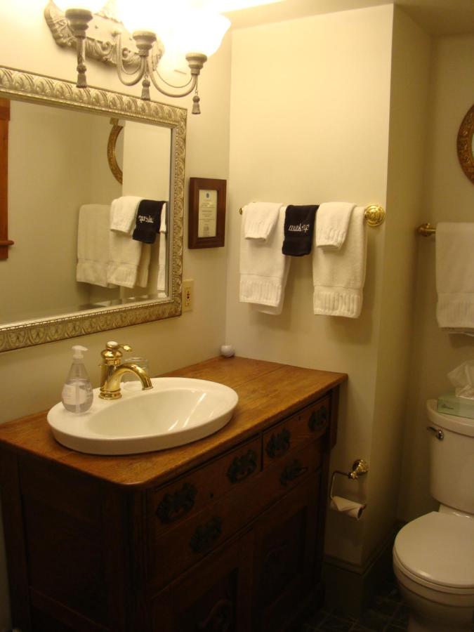 Village Green Bed & Breakfast — photo 21
