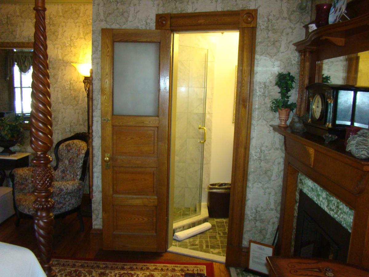 Village Green Bed & Breakfast — photo 17
