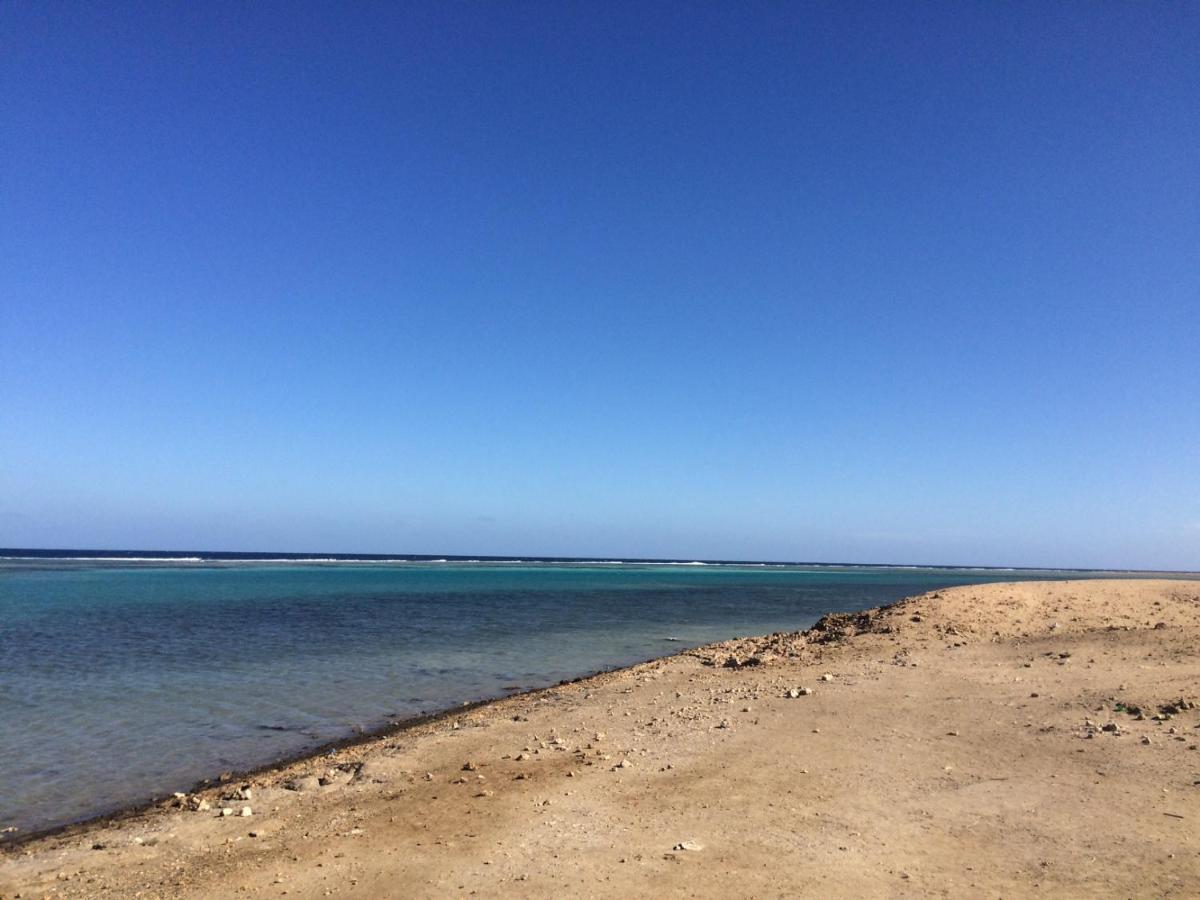 Beach: Lady Queen Apartment