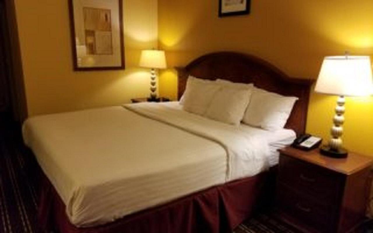 Comstock Motel — photo 9