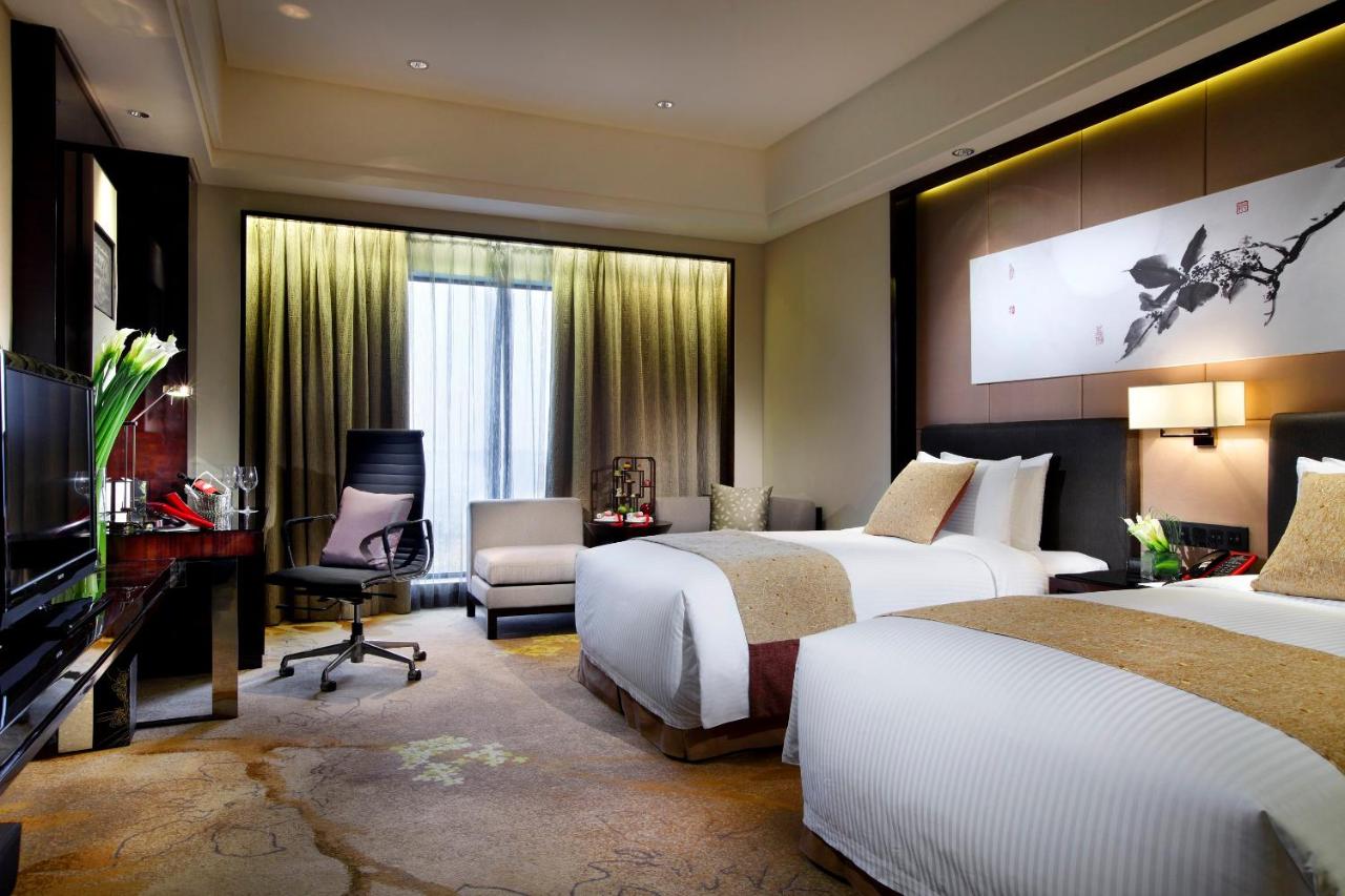 Crowne Plaza Chengdu Panda Garden, an IHG Hotel photo