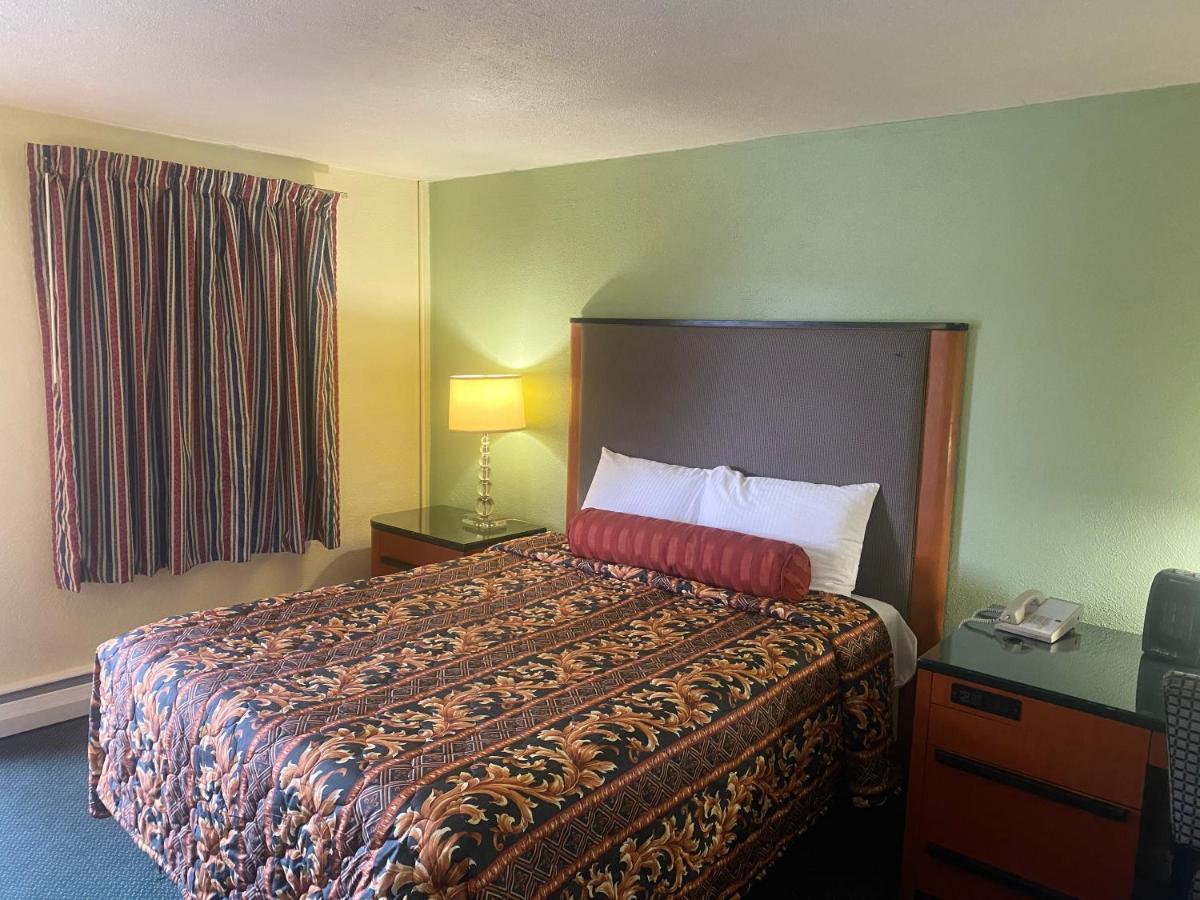 Sentinel Motel — photo 13