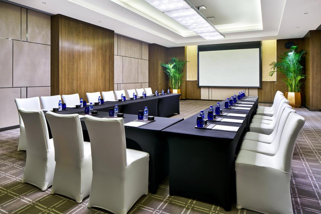 Crowne Plaza Beijing Lido, an IHG Hotel photo