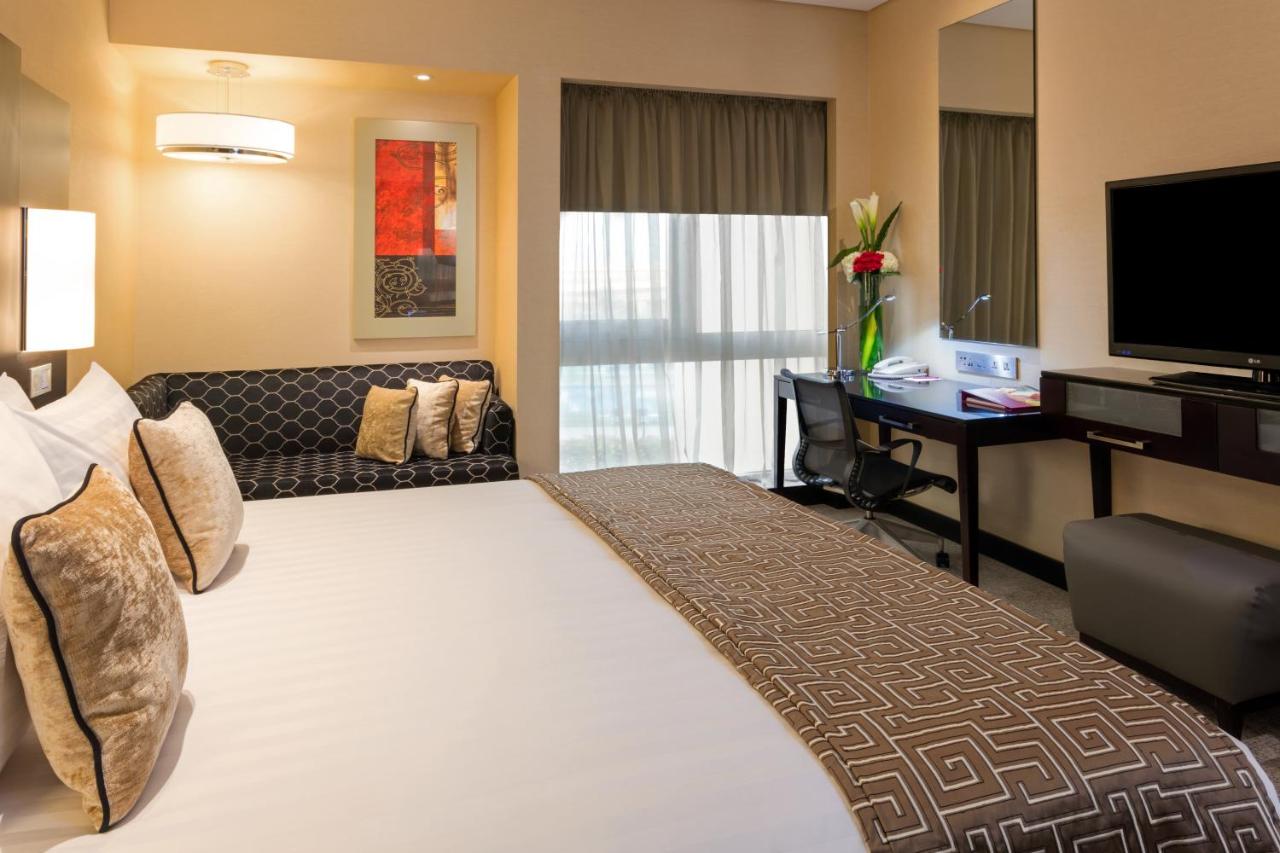 Crowne Plaza Bahrain, an IHG Hotel photo