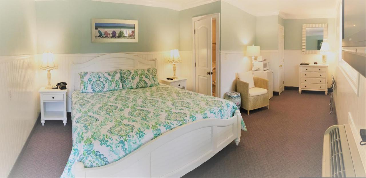 Falmouth Heights Motor Lodge — photo 16