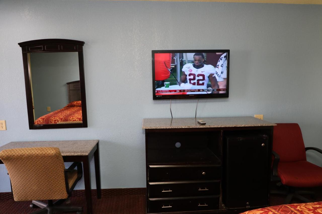 Budget Inn — photo 8