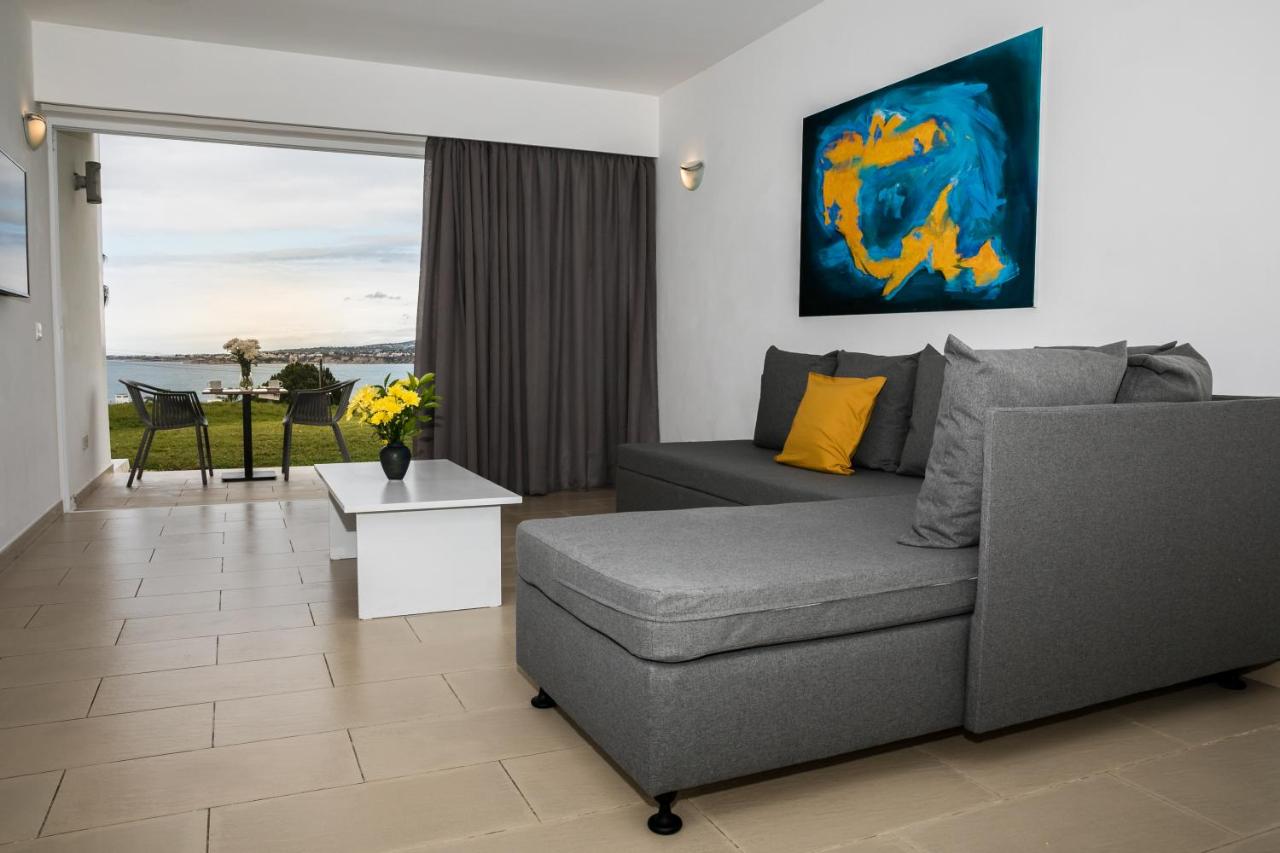 Theo Sunset Bay Hotel photo