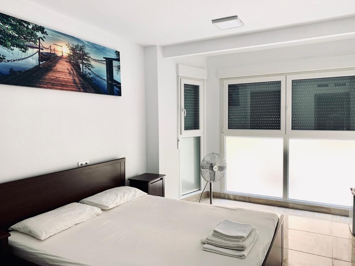 Apartamentos ANTONIO 4 bedrooms and terrace centr, Torrevieja ...