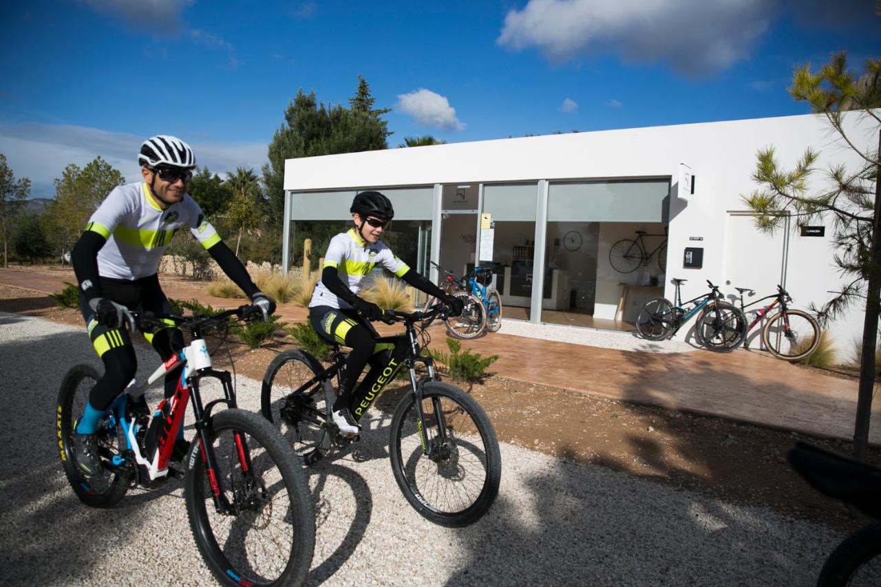 Puig Campana Nature Suites Hotel & BTT, Finestrat ...
