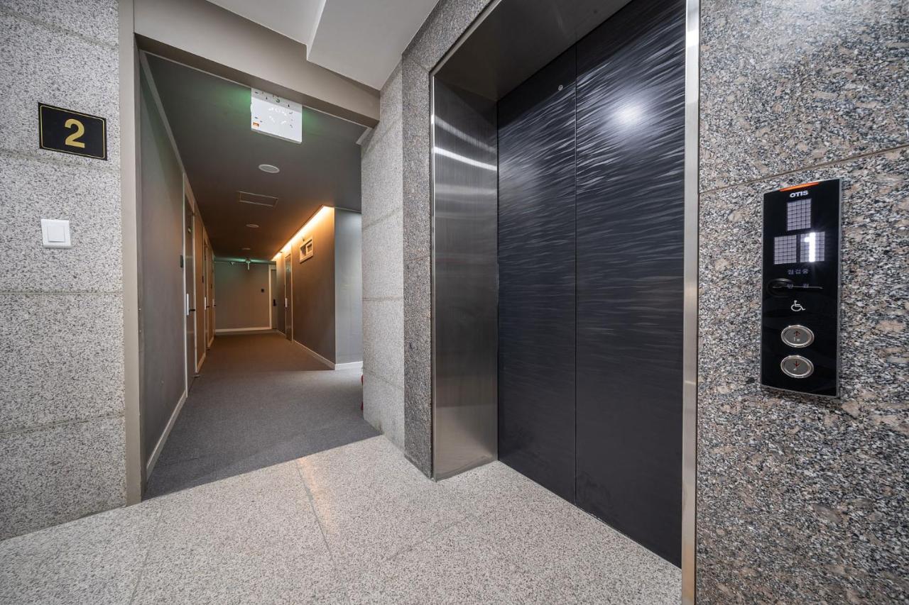 MAYONE HOTEL Myeongdong - 2