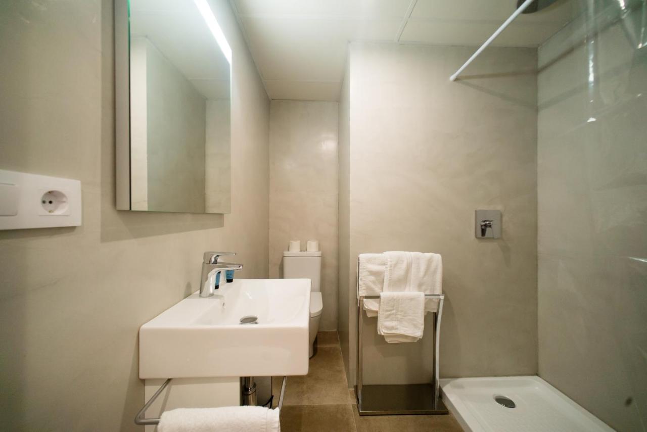 El Pi de Sant Just Habitacions i Apartaments, Solsona ...