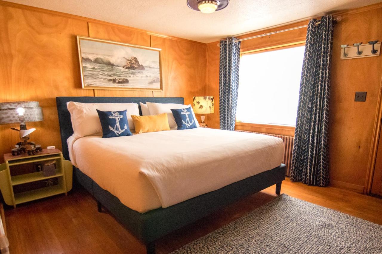 Anchor Inn Resort — photo 20