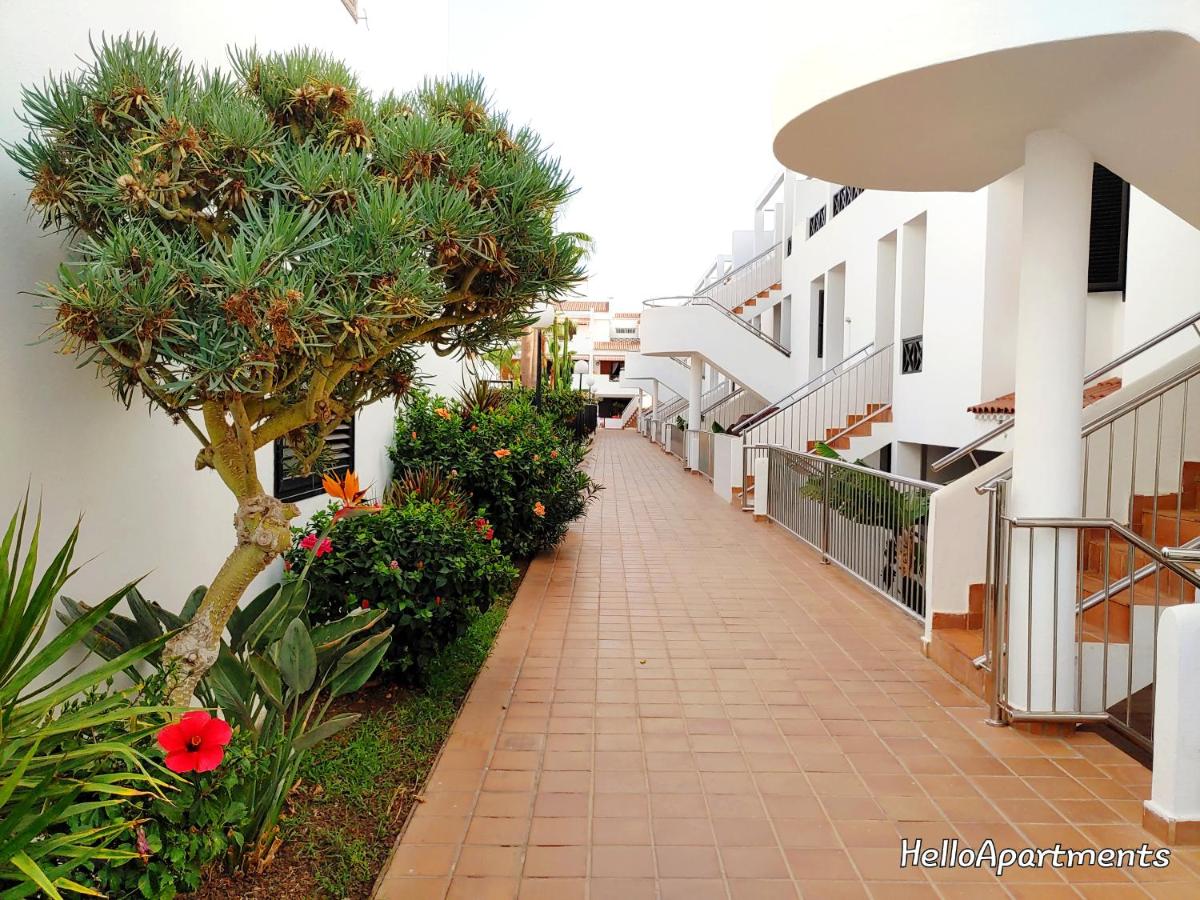 Pool View Los Cristianos by HelloApartments (España Los ...