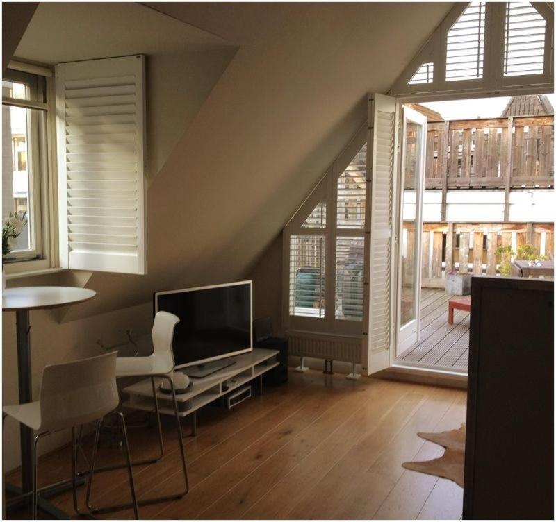 Prince On The Roof - 4