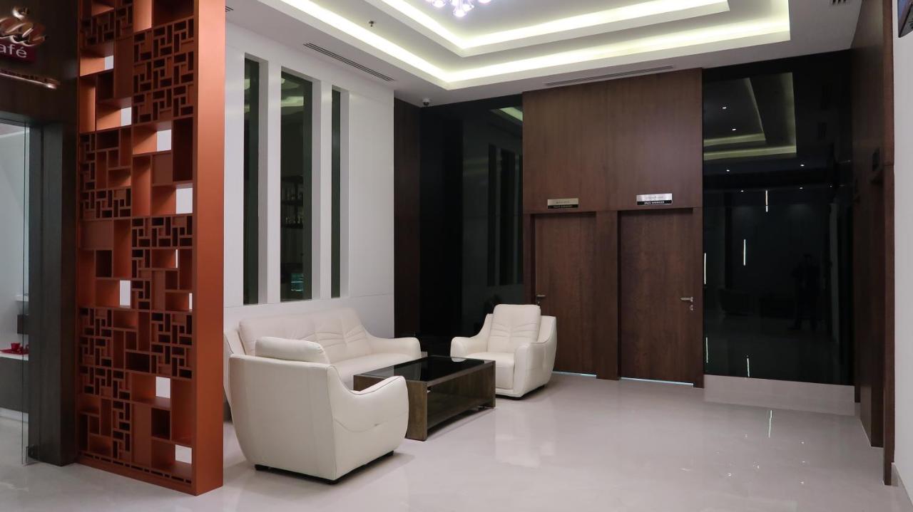 Pars International Hotel photo