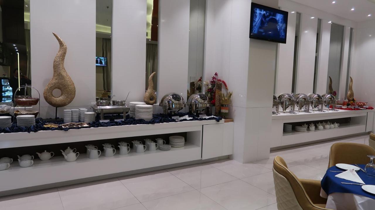 Pars International Hotel photo
