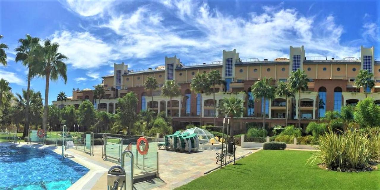 2 Bedroom Bellagio Apartment, Benalmádena, Spain - Booking.com