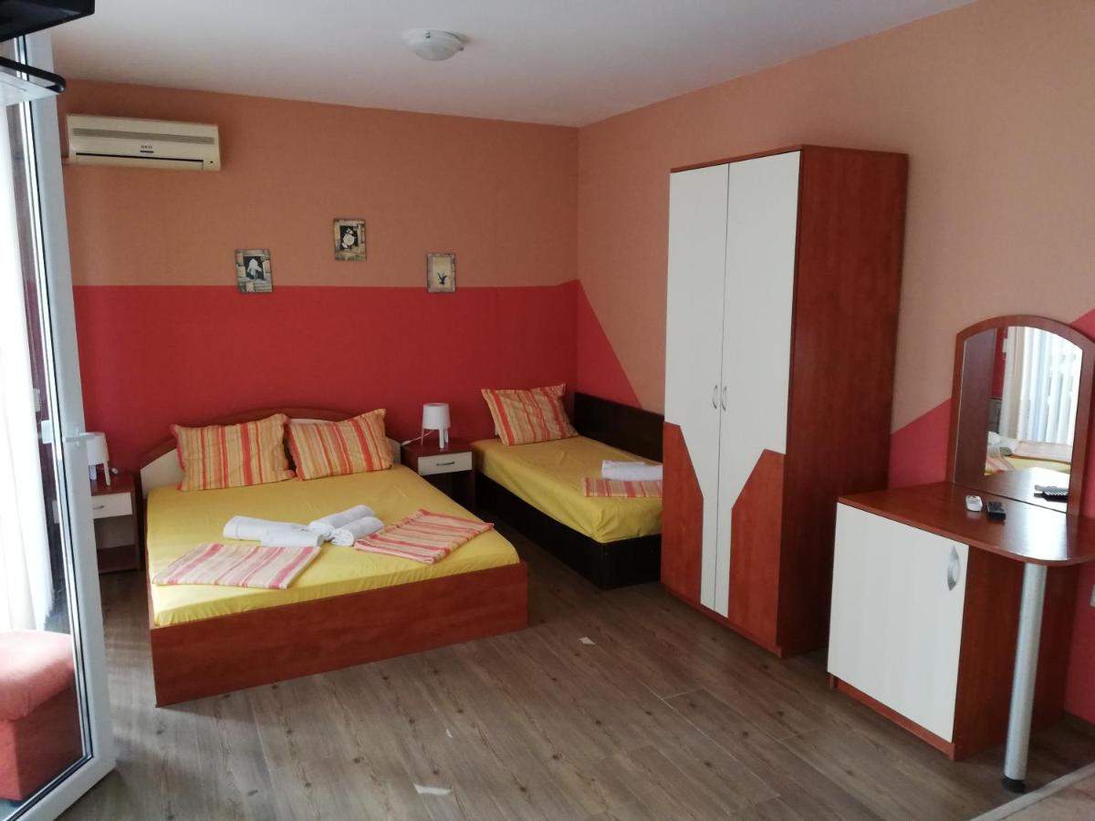 Condo Hotel New Purple Building Studios Kiten Bulgaria Booking Com Condo Hotel New Purple Building Studios Kiten Bulgaria Booking Com