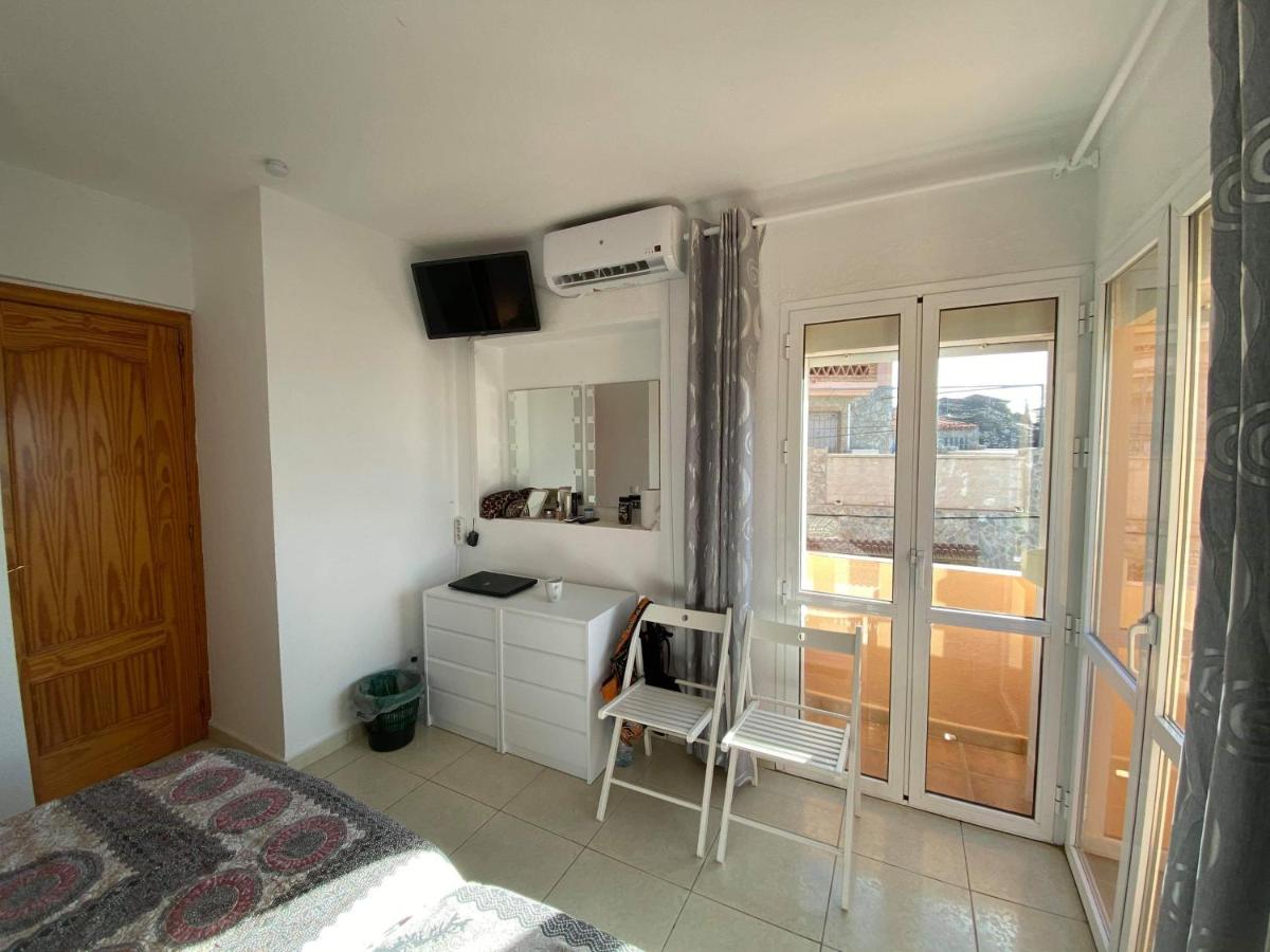 Cozy rooms in terraced house, Fuengirola – Bijgewerkte ...