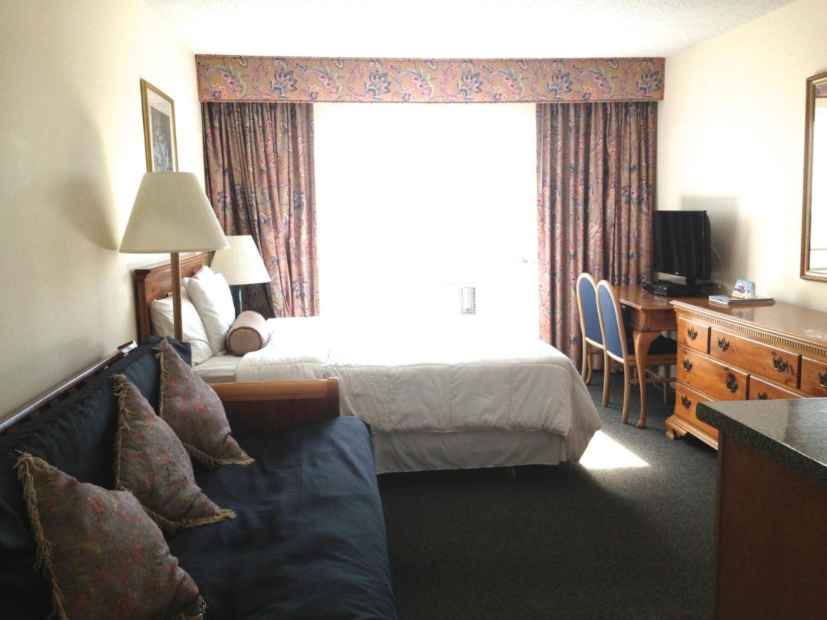 Ocean Surf Resort — photo 9