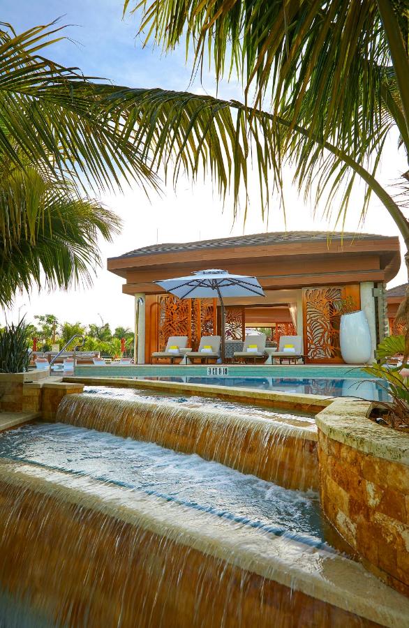 The Guitar Hotel at Seminole Hard Rock — photo 17
