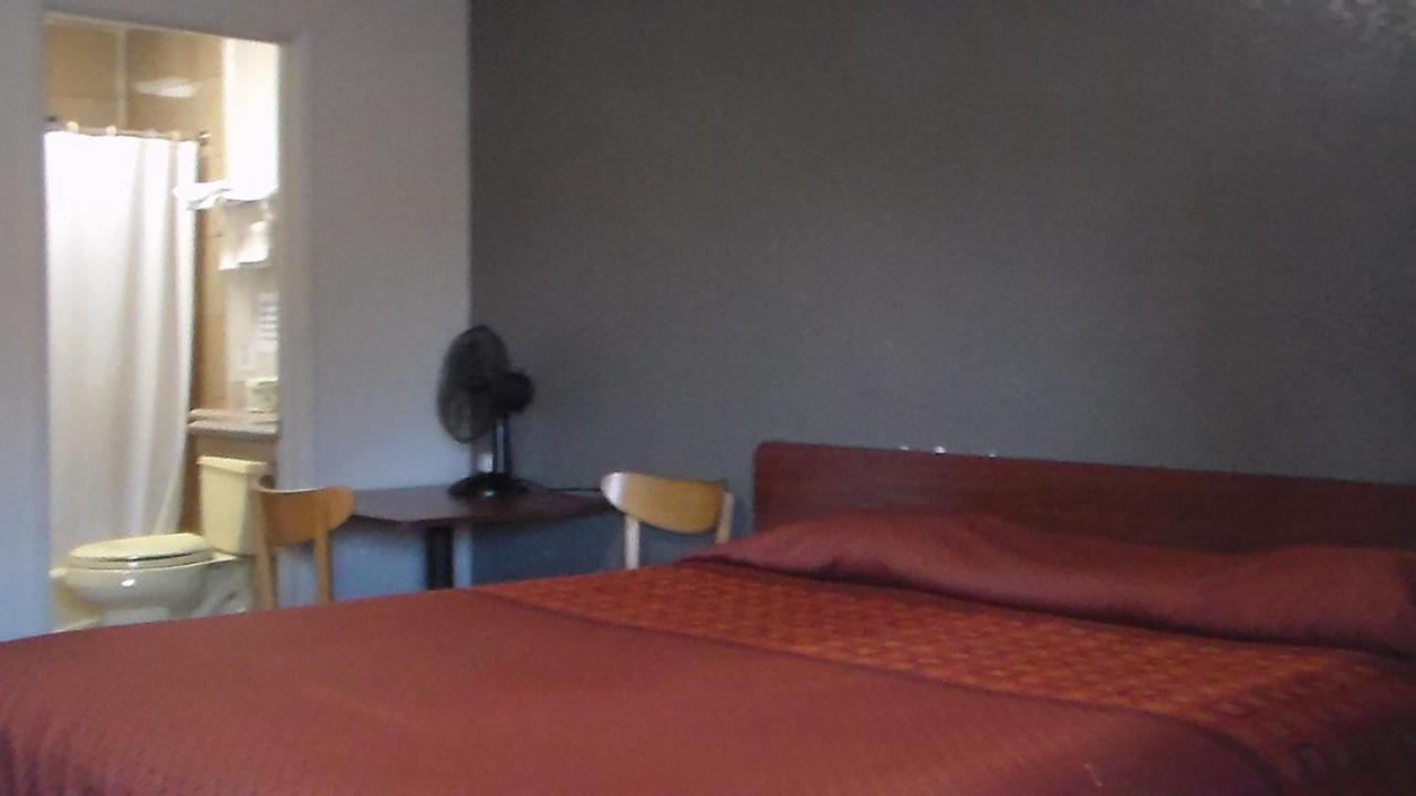 Laurel Inn — photo 19