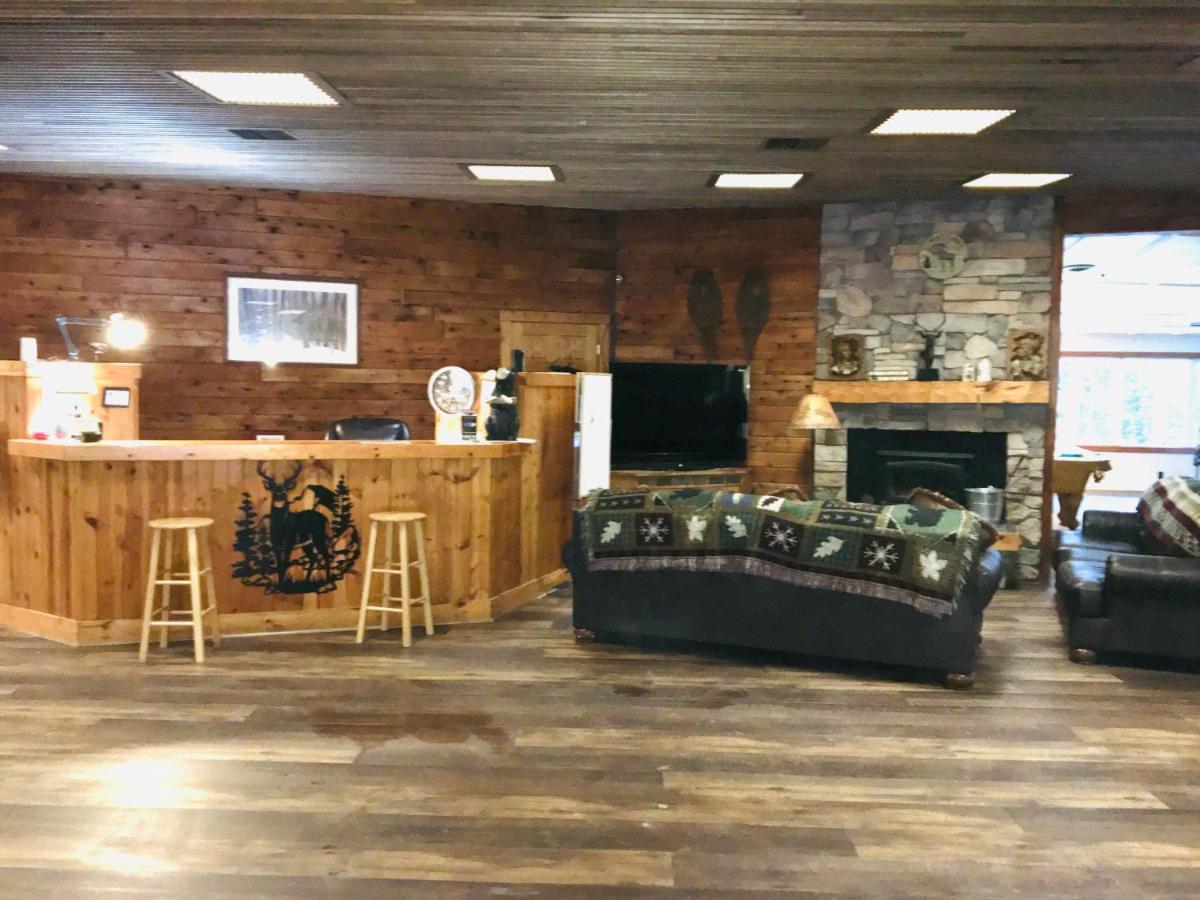 Hiawatha Lodge — photo 5