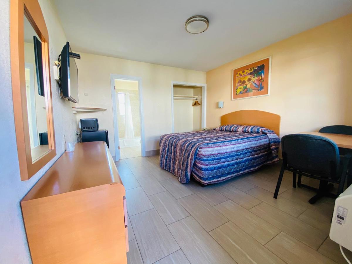 A1A Super Inn — photo 11