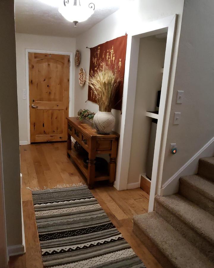 Stone Lizard Lodge — photo 15