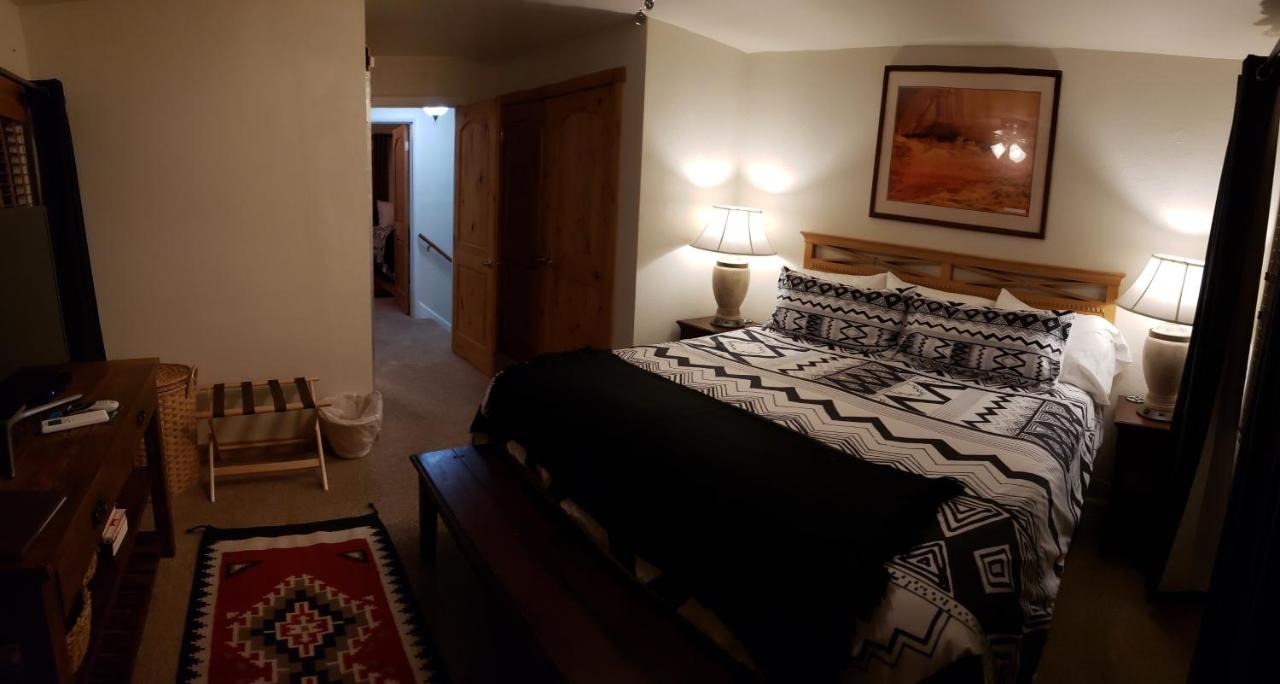 Stone Lizard Lodge — photo 12