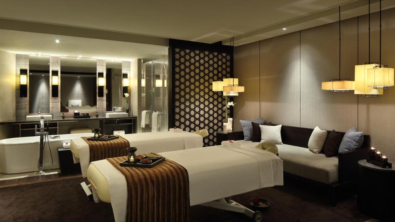 InterContinental Shanghai Hongqiao NECC, an IHG Hotel photo