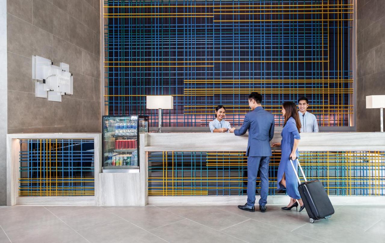 Holiday Inn Express Bangkok Soi Soonvijai An Ihg Hotel Bangkok Updated 22 Prices Holiday Inn Express Bangkok Soi Soonvijai An Ihg Hotel Bangkok Updated 22 Prices
