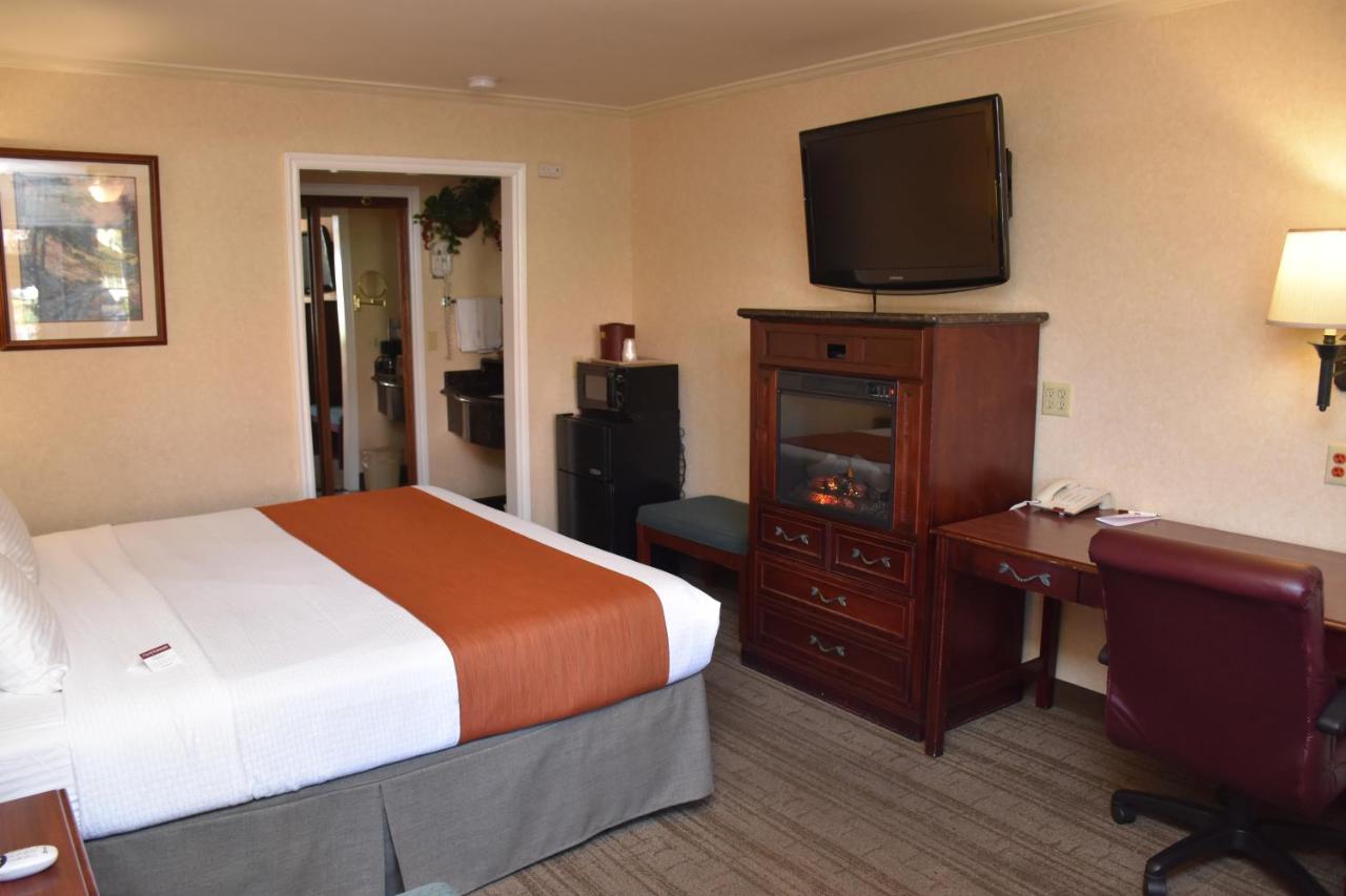 Dynasty Suites Redlands — photo 24